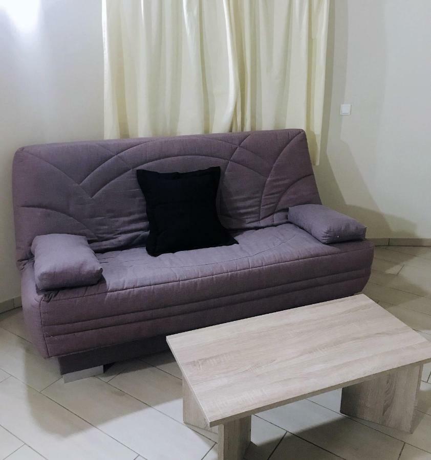 Apartamentos Giuliano Емпуриабрава Екстериор снимка