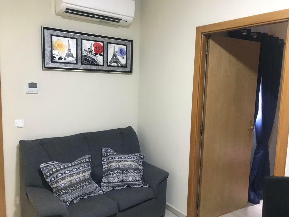 Apartamentos Giuliano Емпуриабрава Екстериор снимка